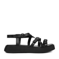 Sandały Lasocki. Czarne sandały damskie Lasocki, bez wzorów, bez obcasa, na płaskiej podeszwie. Za 179.99 zł.
