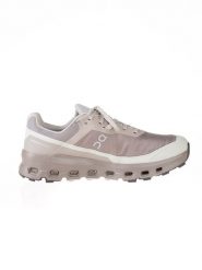 ON RUNNING Buty "Cloudvista 2" w kolorze szaroróżowym do biegania rozmiar: 44. Różowe obuwie do biegania damskie On Running. Za 654.23 zł.