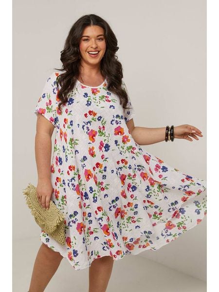 Curvy Lady Sukienka w kolorze białym rozmiar: 44/46. Białe sukienki damskie Curvy Lady, bez wzorów, klasyczne, bez kołnierzyka, bez ramiączek, midi. Za 131.74 zł.