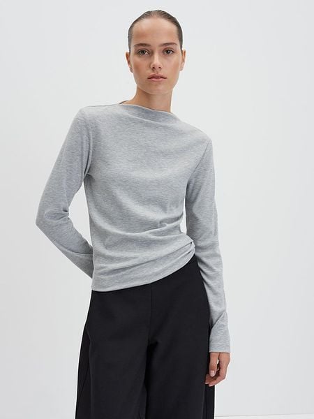 Someday Koszulka w kolorze jasnoszarym rozmiar: 38. Szare t-shirty damskie Someday, bez wzorów, bez kołnierzyka. Za 117.99 zł.