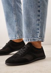 Czarne Sneakersy Typu Tenisówki z Siateczkowymi Wstawkami Corigoria. Czarne trampki i tenisówki damskie Born2be, bez wzorów. Za 89.99 zł.