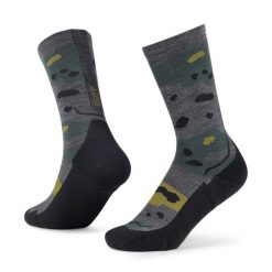 Skarpetki Buff MERINO LIGHTWEIGHT CREW SOCK LWC2. Szare skarpetki damskie Buff, bez wzorów, z elastanu. Za 129.90 zł.