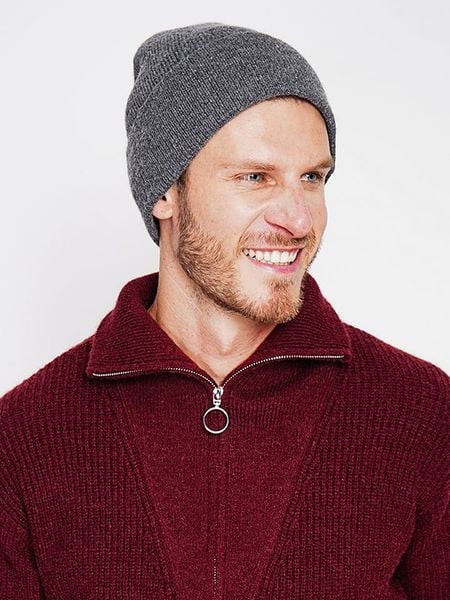 William de Faye Czapka beanie w kolorze szarym rozmiar: onesize. Szare czapki męskie William De Faye, bez wzorów, z materiału, sportowe. Za 56.99 zł.