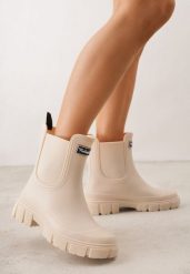 Beżowe Kalosze o Fasonie Sztybletów z Antypoślizgową Podeszwą Uemaeno. Brązowe kalosze damskie Born2be, bez wzorów, z jeansu. Za 79.99 zł.