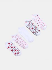 Prążkowane skarpetki ze wzorem 5 pack - biały. Białe skarpetki damskie Sinsay, bez wzorów, prążkowane. Za 9.99 zł.