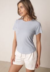 Jasnoniebieski Gładki T-shirt w Klasycznym Stylu Salodone. Niebieskie t-shirty damskie Born2be, m, bez wzorów, z jeansu, bez kołnierzyka. Za 39.99 zł.