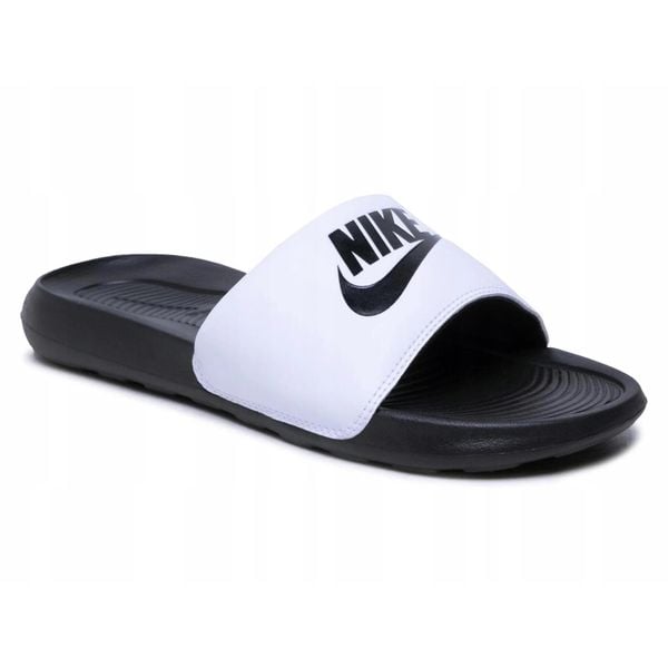 KLAPKI sportowe NIKE VICTORI ONE CN9675-005 na basen lato biało-czarne 48,5. Białe klapki i japonki męskie Nike. Za 169.00 zł.