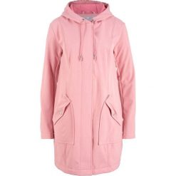 Kurtka parka softshell z kapturem bonprix dymny jasnoróżowy. Czerwone kurtki damskie bonprix, bez wzorów, z softshellu. Za 239.99 zł.