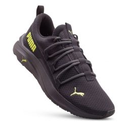 Buty sportowe męskie PUMA Softride One4all sneakersy. Czarne buty sportowe na co dzień męskie Puma, bez zapięcia. W wyprzedaży za 239.00 zł.