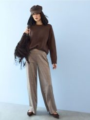Spodnie straight leg - wielobarwny. Spodnie materiałowe damskie Sinsay, bez wzorów. Za 49.99 zł.
