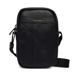 Saszetka Calvin Klein. Czarne saszetki męskie CALVIN KLEIN. Za 329.99 zł.
