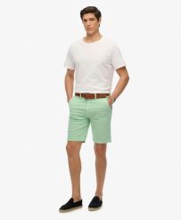 Superdry Vintage International Chino Shorts slim fit bawełna Washed Green. Zielone szorty męskie Superdry., bez wzorów, z bawełny, vintage. Za 261.05 zł.