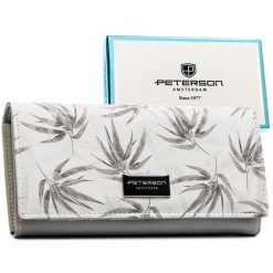 Duży, biały portfel damski ze skóry ekologicznej i naturalnej z systemem RFID PTN PX27-1-NPK Peterson. Białe portfele damskie bez wzorów, ze skóry ekologicznej. Za 124.99 zł.