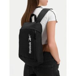 Plecak Reebok. Czarne plecaki damskie Reebok, bez wzorów, sportowe. Za 54.99 zł.