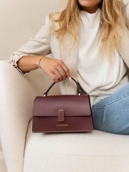 Lia Biassoni Skórzana torebka "Fegana" w kolorze bordowym - 20 x 14 x 8 cm rozmiar: onesize. Czerwone torebki klasyczne damskie Lia Biassoni, bez wzorów, z materiału, bez dodatków. Za 282.99 zł.