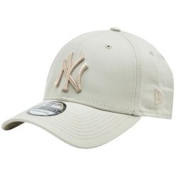Czapka z daszkiem damska 39THIRTY Essential New York Yankees MLB Cap. Brązowe czapki z daszkiem damskie New Era, bez wzorów, z bawełny. Za 129.99 zł.