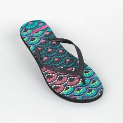 Japonki damskie Olaian 120 Jiu. Czarne klapki damskie OLAIAN, bez wzorów, bez obcasa. Za 24.99 zł.