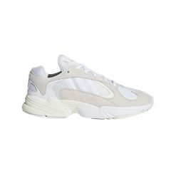 Buty sportowe Adidas Originals Yung 1. Białe buty sportowe na co dzień damskie Adidas, bez wzorów. Za 389.00 zł.