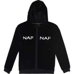 Bluza w kolorze czarnym. Czarne bluzy dziewczęce Daniel Hechter, Naf Naf Kids, bez wzorów, bez ramiączek, bez kaptura. W wyprzedaży za 49.95 zł.
