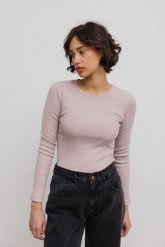 Dopasowany top z prążkowanej dzianiny w kolorze PINK GARDENIA - MOODY-XL. Różowe topy damskie Marsala, xl, bez wzorów, z bawełny, bez kołnierzyka. Za 129.90 zł.