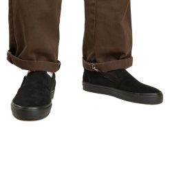 Buty niskie na deskorolkę Vulca 500 slip-on wsuwane czarne. Czarne trampki i tenisówki damskie Decathlon, bez wzorów, z kauczuku. W wyprzedaży za 99.99 zł.