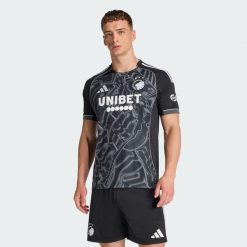 F.C. Koszulka wyjazdowa Copenhagen 25/26. Białe t-shirty sportowe męskie Adidas, bez ramiączek, do piłki nożnej. Za 439.00 zł.