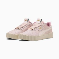 Buty sportowe damskie Puma CARINA 3.0 LUXE 40072411. Czerwone buty sportowe na co dzień damskie Puma, bez wzorów, z gumy, tenisowe. Za 195.70 zł.