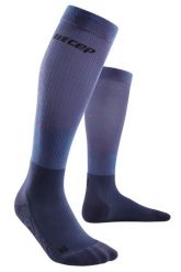 Skarpety kompresyjne męskie regeneracyjne CEP Infrared Recovery wysokie. Niebieskie skarpetki męskie CEP, bez wzorów, z elastanu. Za 189.00 zł.