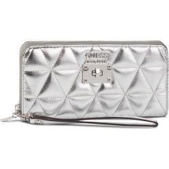 Duży Portfel Damski GUESS - Laiken (MY) Slg SWMY74 07460 SIL. Szare portfele damskie Guess, z aplikacjami, ze skóry ekologicznej. Za 279.00 zł.