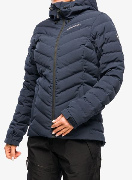 Kurtka narciarska damska Peak Performance Frost Ski Jacket. Niebieskie kurtki damskie Peak Performance, l, bez wzorów, z materiału, bez kaptura, narciarskie. Za 1,209.99 zł.