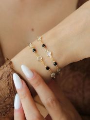 Pierres delicates Pozłacana bransoletka z kryształami rozmiar: onesize. Czarne bransoletki damskie Pierres delicates, pozłacane. Za 34.99 zł.