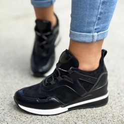 Czarne sneakersy półbuty damskie Vinceza 10743. Czarne półbuty damskie VINCEZA, bez wzorów, ze skóry, bez obcasa, na koturnie. Za 129.00 zł.