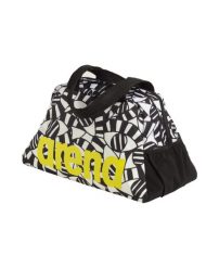 Torba sporotwa Arena Fast Shoulder Bag Allover. Czarne torby męskie na ramię Arena, bez wzorów, na ramię. Za 149.99 zł.