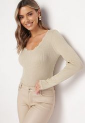 Beżowy Sweter z Prążkowanej Dzianiny z Metaliczną Nitką Hirella. Brązowe swetry klasyczne damskie Born2be, m, z dzianiny, bez kołnierzyka. Za 89.99 zł.