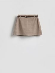 Spódnico-szorty w kratę - wielobarwny. Szorty damskie Reserved, bez wzorów, z tkaniny. Za 129.99 zł.