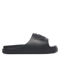 Klapki adidas. Czarne klapki damskie Adidas, bez wzorów, bez obcasa. Za 179.99 zł.