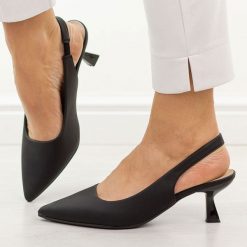 Czarne szpilki damskie Potocki 41315. Czarne szpilki POTOCKI, bez wzorów, ze skóry, bez obcasa. Za 179.00 zł.