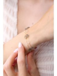 Pierres delicates Pozłacana bransoletka z labradorytami rozmiar: onesize. Szare bransoletki damskie Pierres delicates, pozłacane. Za 43.99 zł.