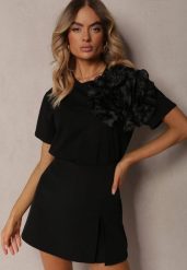 Czarny Bawełniany T-shirt z Krótkim Rękawem i Ozdobnym Kwiatem Krissas. Czarne t-shirty damskie Renee, s, bez wzorów, z bawełny, bez kołnierzyka. Za 69.99 zł.