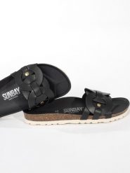 Sunbay Skórzane klapki "Lazuli" w kolorze czarnym rozmiar: 37. Czarne klapki damskie Sunbay, bez wzorów, ze skóry, bez obcasa. Za 139.95 zł.