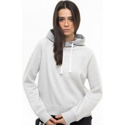 Bluza sportowa damska Under Armour Rival Fleece CB Hoodie. Białe bluzy bez kaptura damskie Under Armour. Za 109.00 zł.