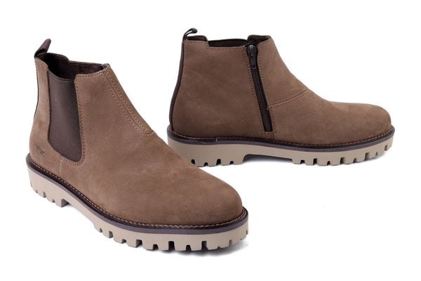 RIEKER 30453-24 brown, botki męskie. Brązowe buty zimowe męskie Rieker, z gumy, bez zapięcia. Za 292.44 zł.