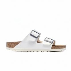 Klapki damskie Birkenstock Arizona Bf. Białe klapki damskie Birkenstock, bez wzorów, z materiału, bez obcasa. Za 502.00 zł.