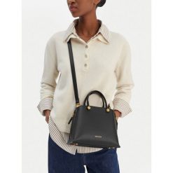 Torebka GINO ROSSI. Czarne torebki klasyczne damskie Gino Rossi, bez wzorów, bez dodatków. Za 249.99 zł.