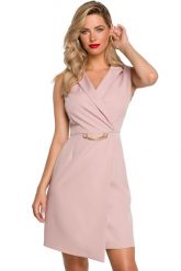 Sukienka żakietowa ołówkowa kopertowa mini bez rękawów pudrowy róż. Czerwone sukienki damskie Sukienki.shop, xl, bez wzorów, eleganckie, bez kołnierzyka, bez ramiączek, mini, kopertowe. Za 309.00 zł.