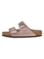 Birkenstock Klapki "Arizona" w kolorze różowozłotym rozmiar: 40. Różowe klapki damskie Birkenstock, bez wzorów, bez obcasa. Za 317.72 zł.