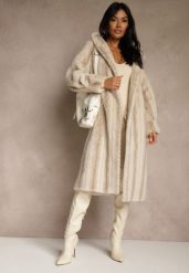 Jasnobeżowy Futrzany Płaszcz z Kapturem Zdobiony Pionowym Wzorem Elrinrahne. Brązowe płaszcze damskie Renee, l, z aplikacjami, z futra, klasyczne. Za 339.99 zł.