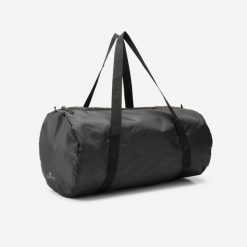 Torba fitness Domyos 30 l składana. Czarne torebki klasyczne damskie Decathlon, bez wzorów, z materiału, małe, bez dodatków. Za 24.99 zł.