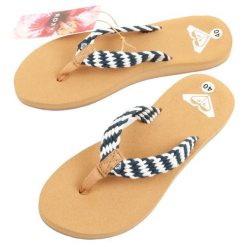 Klapki plażowe Roxy Porto ARJL101213. Brązowe klapki damskie Roxy, bez wzorów, z materiału, bez obcasa. Za 69.00 zł.