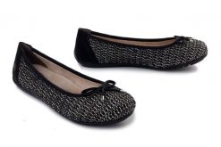 Rieker 43850-00 black combination, baleriny damskie. Czarne baleriny damskie Rieker, bez wzorów, bez obcasa, na płaskiej podeszwie. Za 289.90 zł.